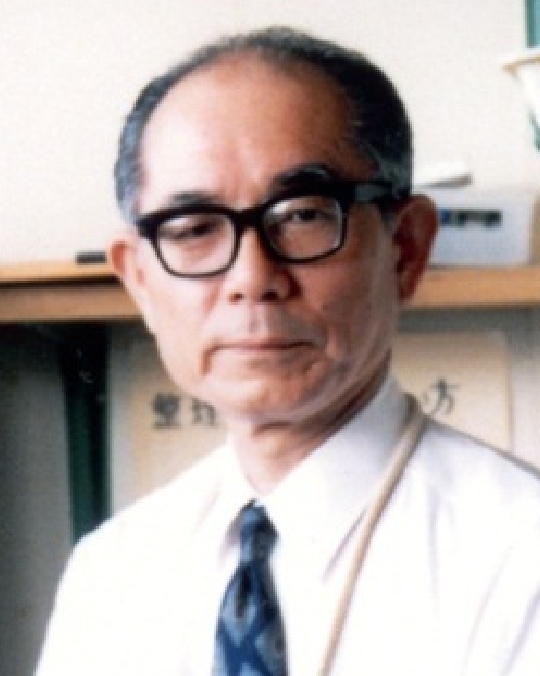 内田雄三
